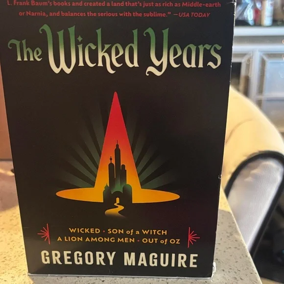 Wicked Series Box Set by Gregory Maguire - Picture 4 of 5